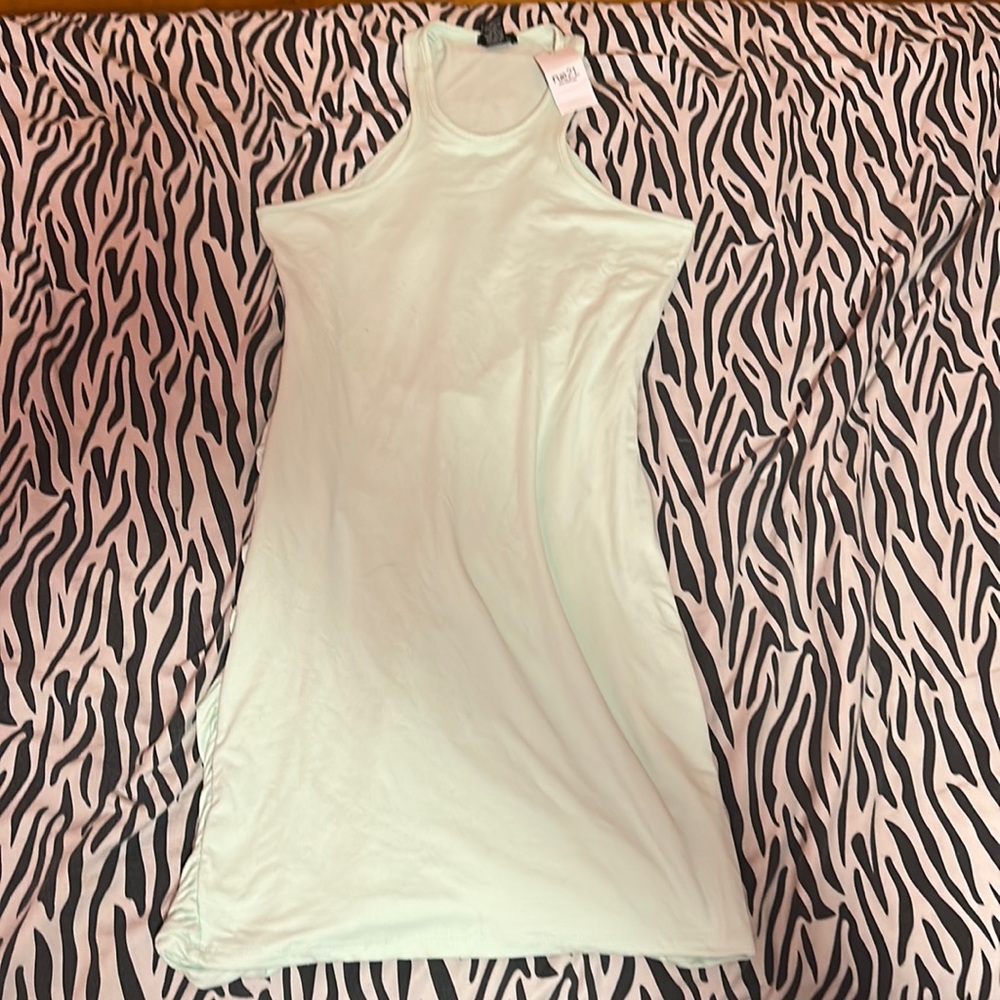 Light green dress, size large